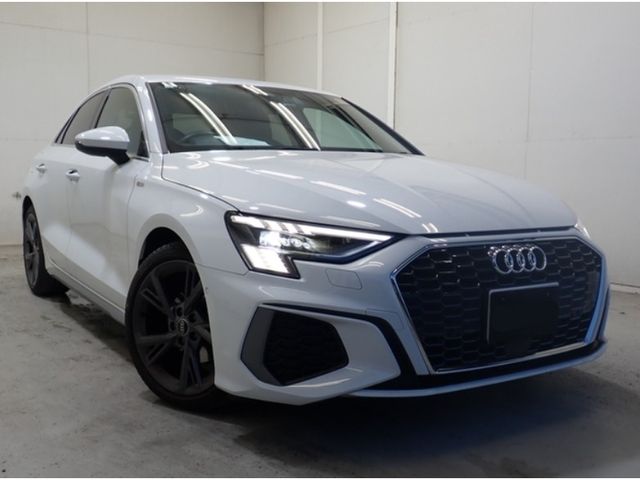 AUDI A3 Sedan