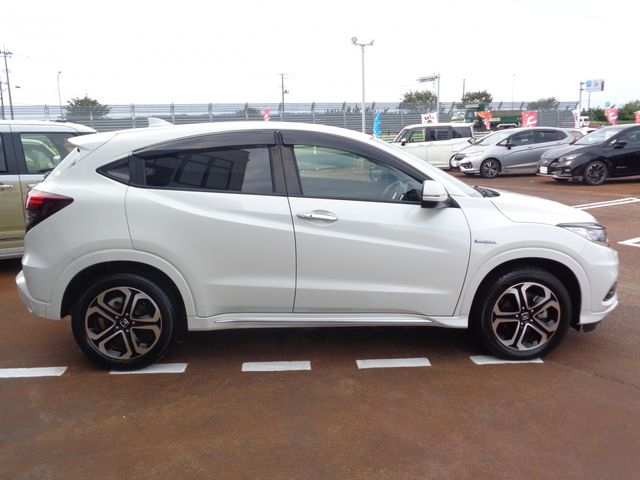 VEZEL HYBRID 4WD