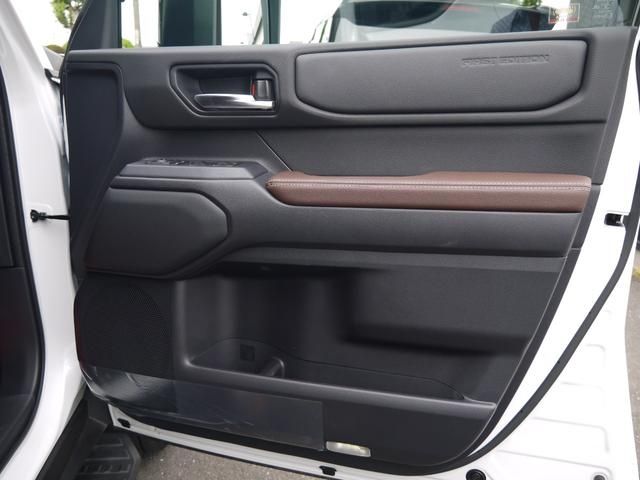LANDCRUISER 250