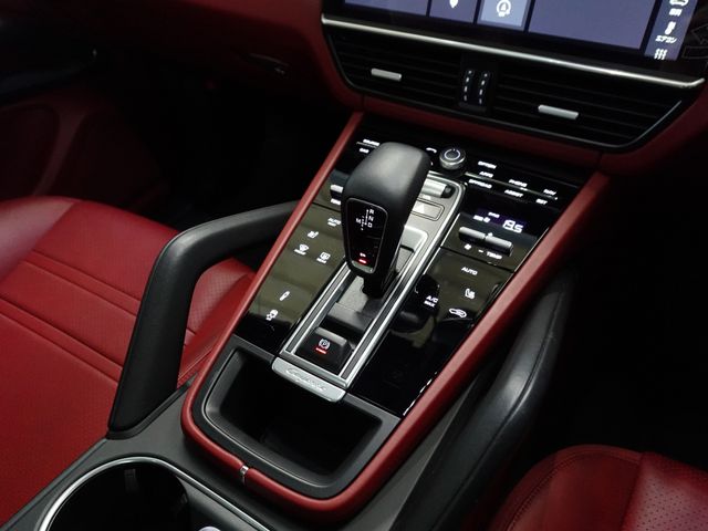 PORSCHE Cayenne coupe