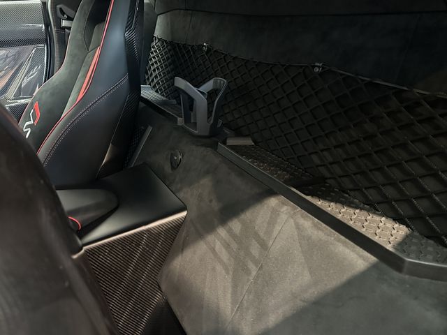 LAMBORGHINI Aventador