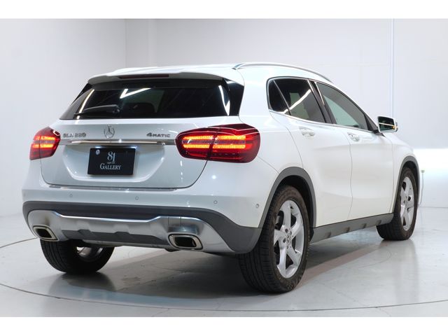 MERCEDES BENZ GLA class