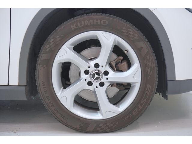 MERCEDES BENZ GLA class