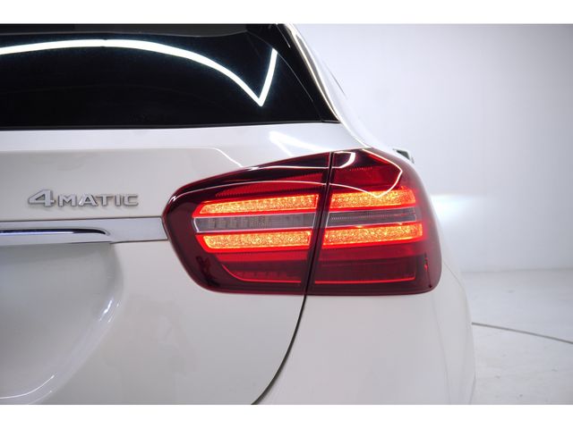 MERCEDES BENZ GLA class
