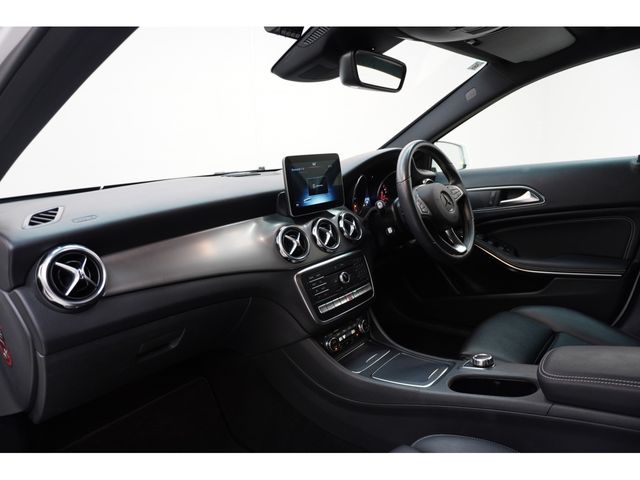 MERCEDES BENZ GLA class