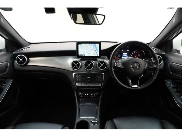MERCEDES BENZ GLA class