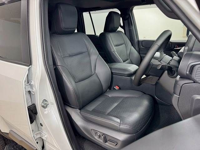 LANDCRUISER 250