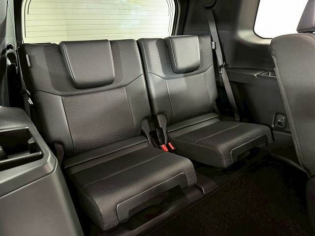 LANDCRUISER 250