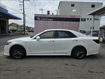 CROWN sedan hybrid