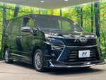 VOXY HYBRID