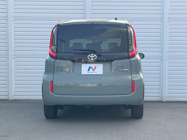 SIENTA HYBRID