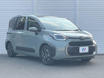 SIENTA HYBRID