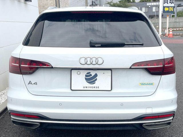 AUDI A4 AVANT