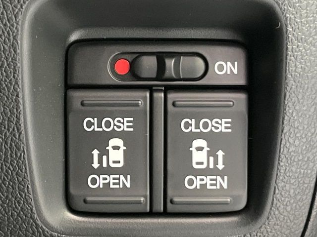 N BOX
