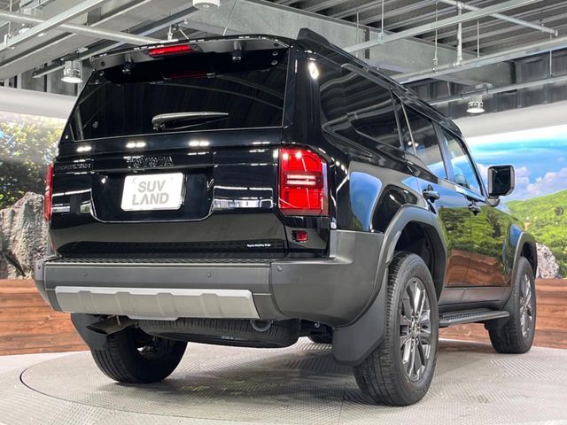 LANDCRUISER 250