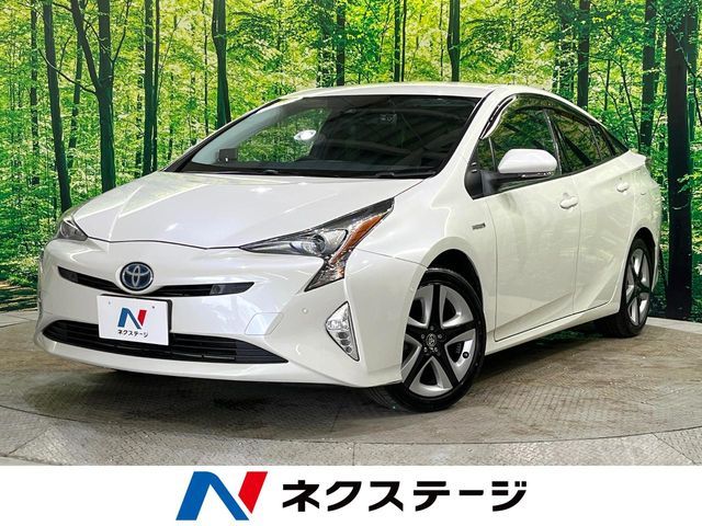 PRIUS 4WD