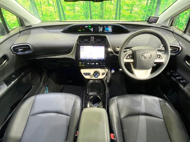 PRIUS 4WD