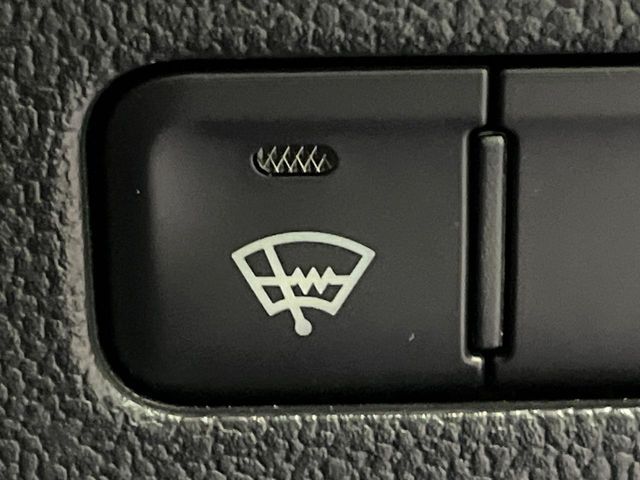 PRIUS 4WD