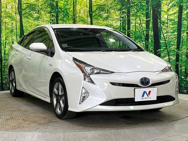 PRIUS 4WD