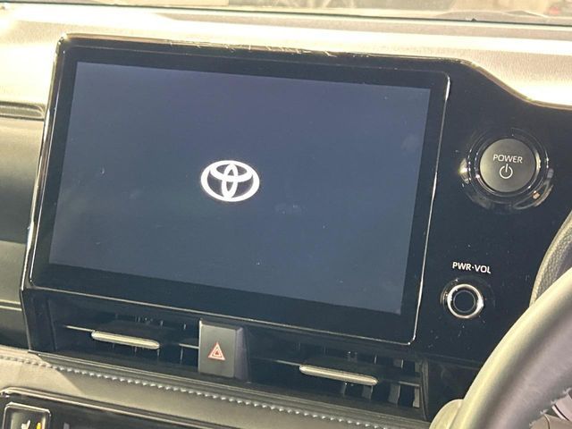 VOXY HYBRID