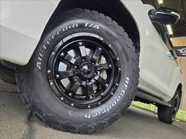 LANDCRUISER PRADO