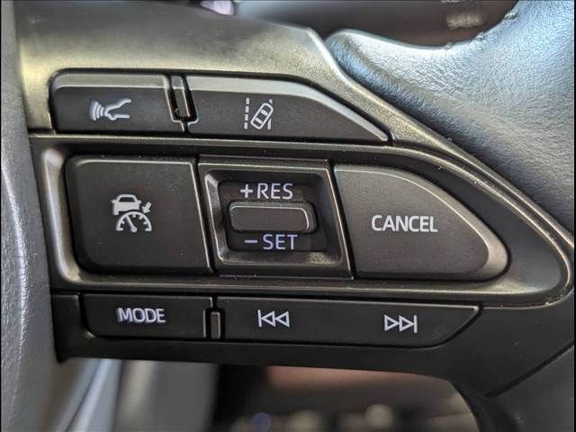 YARIS CROSS
