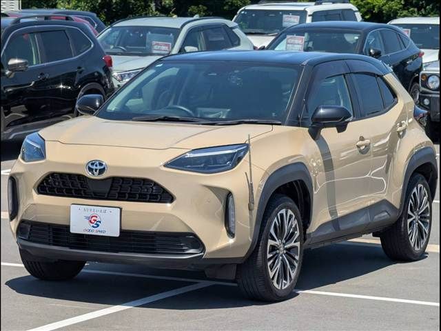 YARIS CROSS