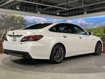 CROWN sedan hybrid