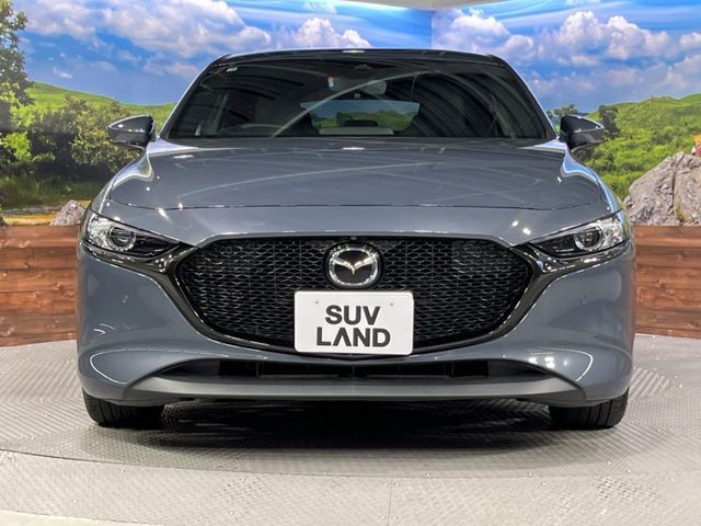 MAZDA3 FASTBACK