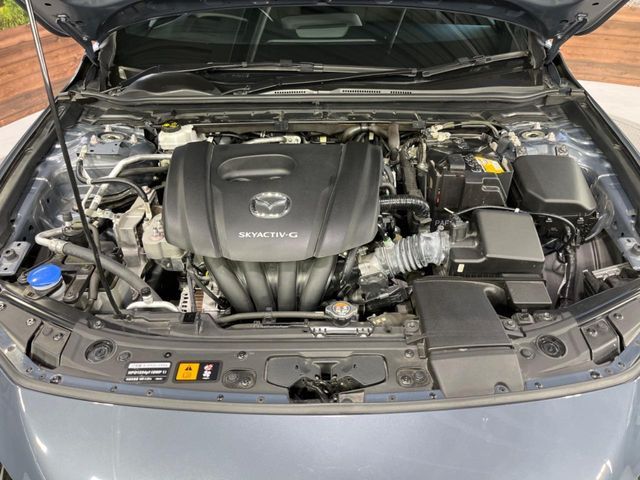 MAZDA3 FASTBACK