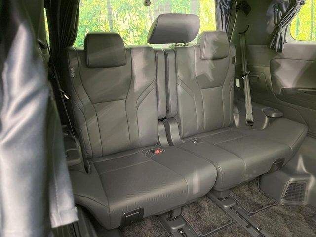 ALPHARD hybrid