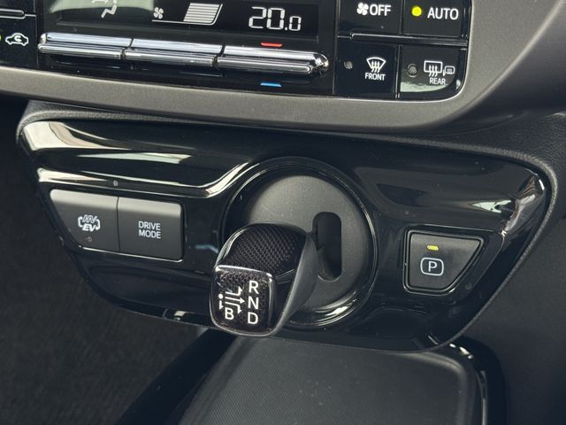 PRIUS PHV