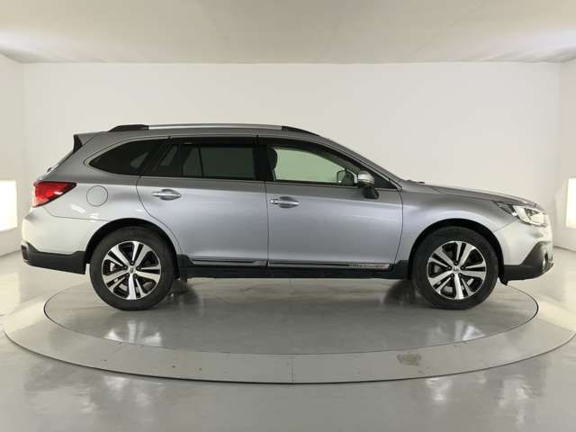LEGACY OUTBACK