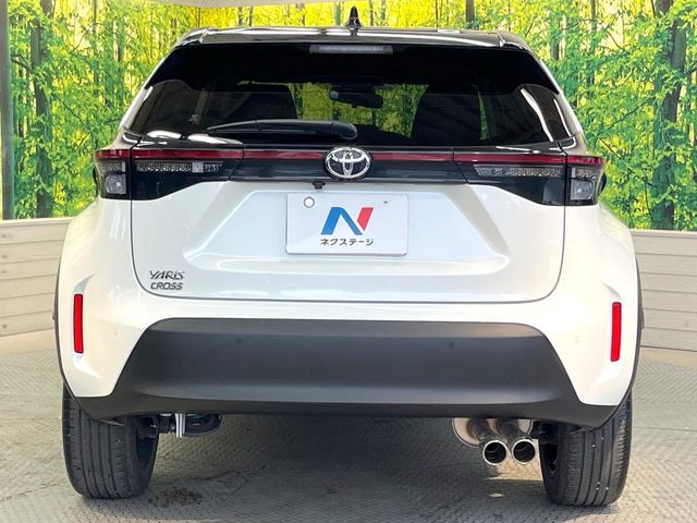 YARIS CROSS
