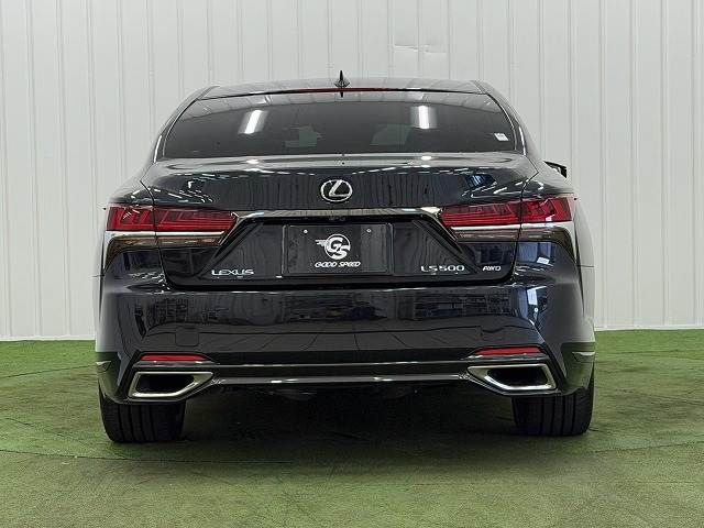 LEXUS LS500 4WD