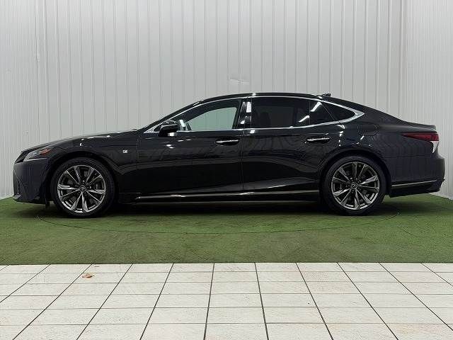 LEXUS LS500 4WD