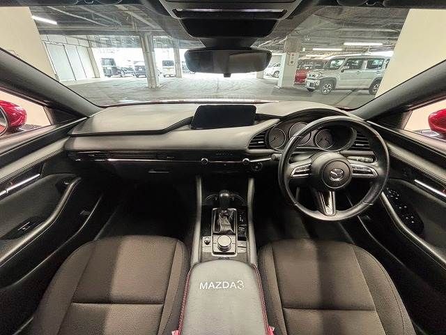 MAZDA3 FASTBACK
