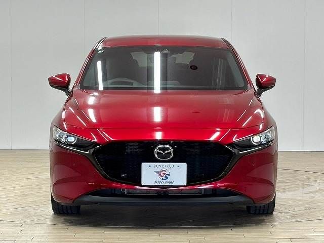 MAZDA3 FASTBACK