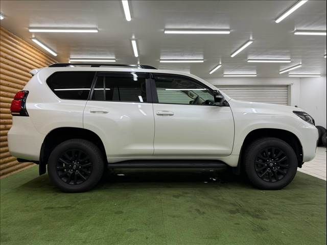 LANDCRUISER PRADO
