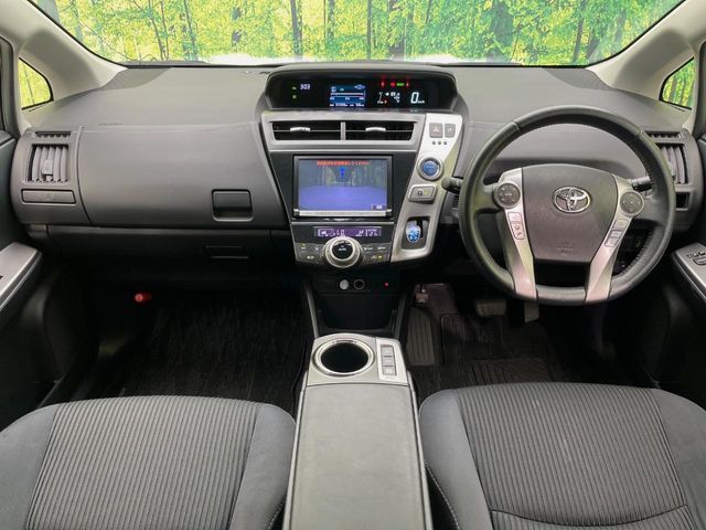 PRIUS Alpha