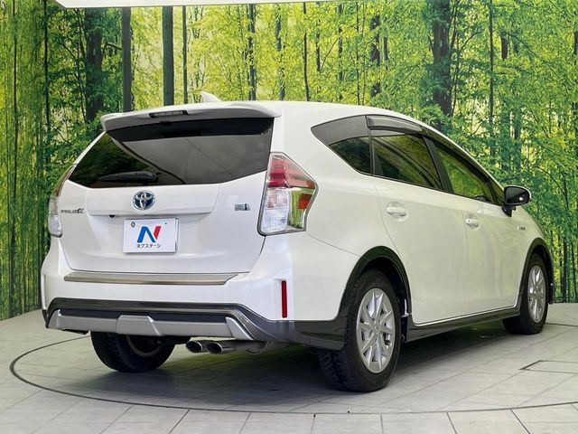 PRIUS Alpha