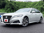CROWN sedan hybrid