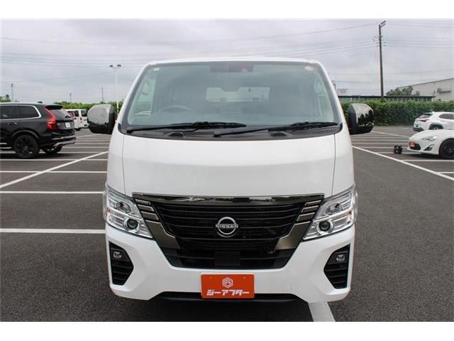 CARAVAN van 2WD
