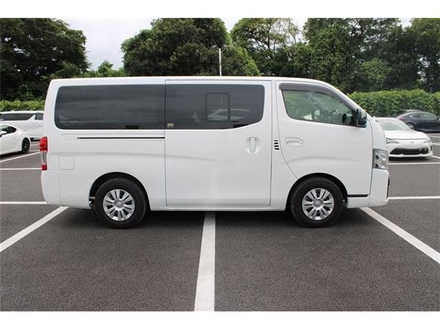 CARAVAN van 2WD