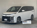 VOXY HYBRID