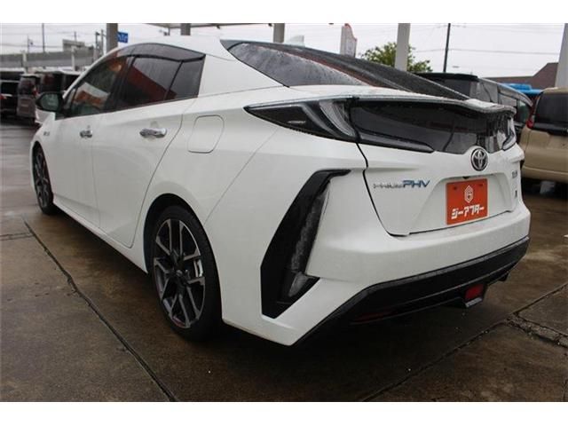 PRIUS PHV