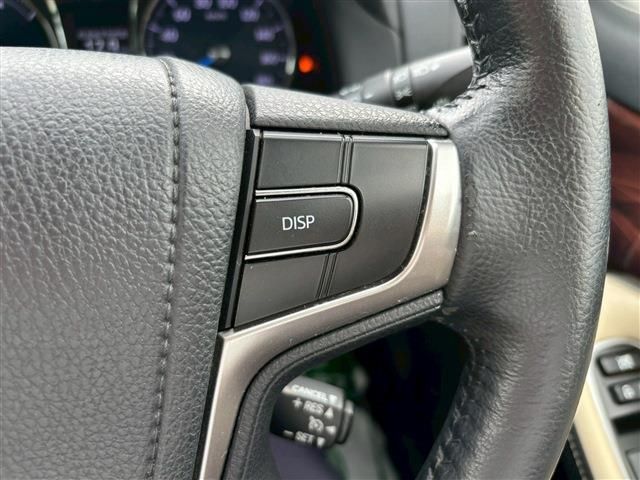 CROWN sedan hybrid