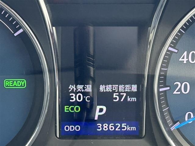 CROWN sedan hybrid