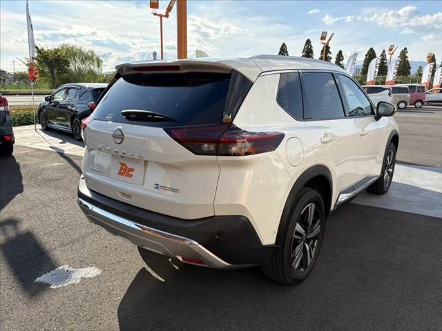 X-TRAIL HYBRID 4WD