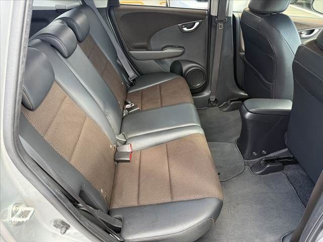FIT SHUTTLE HYBRID